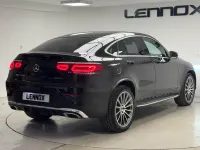 Begagnad Mercedes GLC300e AMG line 2023 Svart Sportkupé