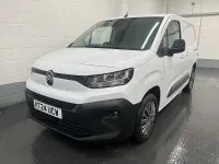 Usado Citroën Berlingo 100 HP (73 kW) 2024 Branco Monovolume