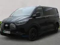 Begagnad Ford E-Transit Sport 160 kW (218 HK) 2025 Svart Van