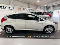 Used Ford Focus Zetec 115 HP (84 kW) 2013 Silver Hatchback
