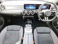 Usado Mercedes CLA220 AMG Line Premium 190 HP (139 kW) 2025 Cinzento Sedan
