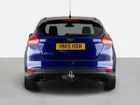 Used Ford Focus Zetec 120 HP (88 kW) 2015 Blue Hatchback