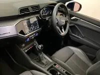 Begagnad Audi Q3 S-Line 150 HK (110 kW) 2022 Blå SUV