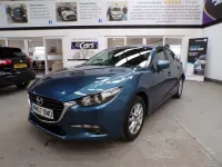 Usado Mazda 3 120 HP (88 kW) 2018 Azul Citadino