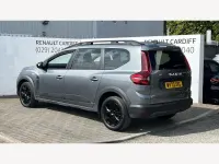 Used Dacia Jogger Extreme 140 HP (102 kW) 2023 Grey MPV