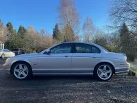Używany Jaguar S-Type R 400 KM (294 kW) 2002 Srebrny Sedan/Limuzyna