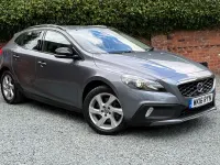Used Volvo V40 CC 120 HP (88 kW) 2016 Estate