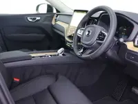 Begagnad Volvo XC60 Plus 261 HK (191 kW) 2026 SUV