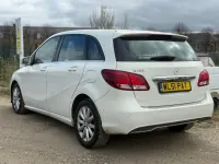 Begagnad Mercedes B180 Executive 122 HK (89 kW) 2015 Vit Minibuss