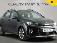 Usado Kia Stonic 100 CV (73 kW) 2021 Negro SUV