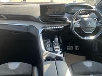 Used Peugeot 5008 Premium 131 HP (96 kW) 2021 Red SUV