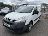 Used Citroën Berlingo 100 HP (73 kW) 2017 White MPV