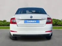 Used Skoda Octavia SE 140 HP (102 kW) 2015 White Estate