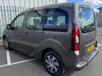 Gebraucht Peugeot Partner Tepee Access 98 PS (72 kW) 2015 Grau Van / Kleinbus