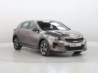 Usado Kia XCeed 118 HP (86 kW) 2020 Castanho SUV