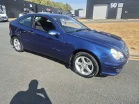Used Mercedes C220 SE 147 HP (108 kW) 2006 Blue Coupe