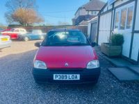 Used Renault Clio 64 HP (47 kW) 1997 Red Hatchback