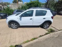 Used Dacia Sandero Lauréate 90 HP (66 kW) 2017 White Hatchback