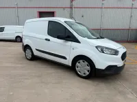 Usado Ford Transit 100 HP (73 kW) 2022 Branco Van