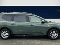 Używany Dacia Jogger Expression 110 KM (80 kW) 2023 Zielony Minivan