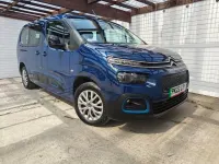 Usado Citroën e-Berlingo Feel 100 kW (136 CV) 2023 Azul Monovolumen