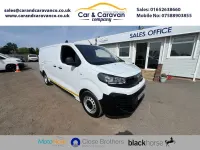 Used Vauxhall Vivaro 145 HP (106 kW) 2024 White MPV