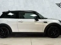 Used Mini Cooper Classic 134 HP (98 kW) 2021 Silver Hatchback