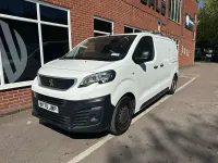 Begagnad Peugeot Expert S 100 HK (73 kW) 2020 Vit Van
