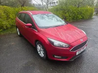 Used Ford Focus Zetec 120 HP (88 kW) 2015 Red Estate