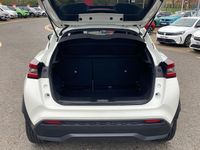 Used Nissan Juke N-Connecta 114 HP (83 kW) 2023 White SUV