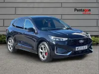Usado Ford Kuga ST-Line 183 HP (134 kW) 2025 Preto SUV