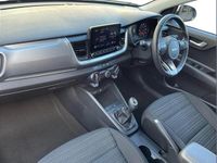 Used Kia Stonic 99 HP (72 kW) 2023 White SUV