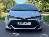Used Toyota Corolla Design 122 HP (89 kW) 2019 Silver Hatchback
