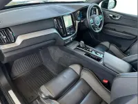 Used Volvo XC60 R-Design 247 HP (181 kW) 2022 Black SUV