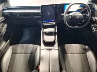 Used Renault Austral Techno 200 HP (147 kW) 2024 Red SUV