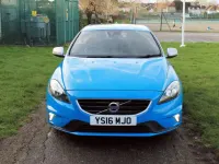 Käytetty Volvo V40 R-Design 2016 Sininen Viistoperä