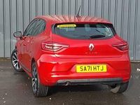 Używany Renault Clio V Iconic 90 KM (66 kW) 2021 Czerwony Hatchback