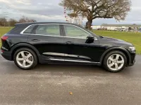 Begagnad Audi e-tron Advanced 230 kW (313 HK) 2020 Svart SUV