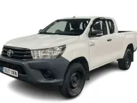 Usado Toyota HiLux Active 150 HP (110 kW) 2017 Branco Pickup