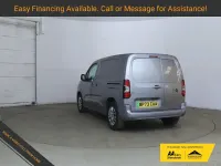 Usado Citroën e-Berlingo 100 kW (136 HP) 2023 Cinzento Monovolume
