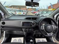 Used Toyota Yaris Trend 101 HP (74 kW) 2012 White Hatchback