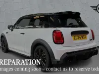 Used Mini Cooper Hatch 134 HP (98 kW) 2024 White Hatchback