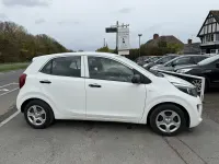 Used Kia Picanto 66 HP (48 kW) 2017 White Hatchback