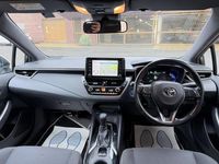 Used Toyota Corolla 2020 White Hatchback