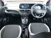 Used Hyundai i10 Advanced 63 HP (46 kW) 2025 Red Hatchback