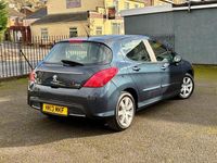 Second-hand Peugeot 308 Active 92 CP (67 kW) 2013 Albastru Hatchback