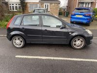 Begagnad Ford Fiesta Ghia 2007 Svart Halvkombi