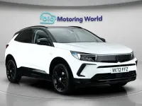 Used Vauxhall Grandland X GS Line 131 HP (96 kW) 2022 White SUV