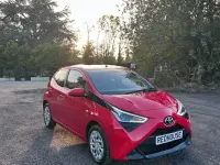 Second-hand Toyota Aygo X-play 72 CP (52 kW) 2019 Roșu Hatchback