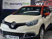 Used Renault Captur Dynamique 90 HP (66 kW) 2015 Cream/orange SUV